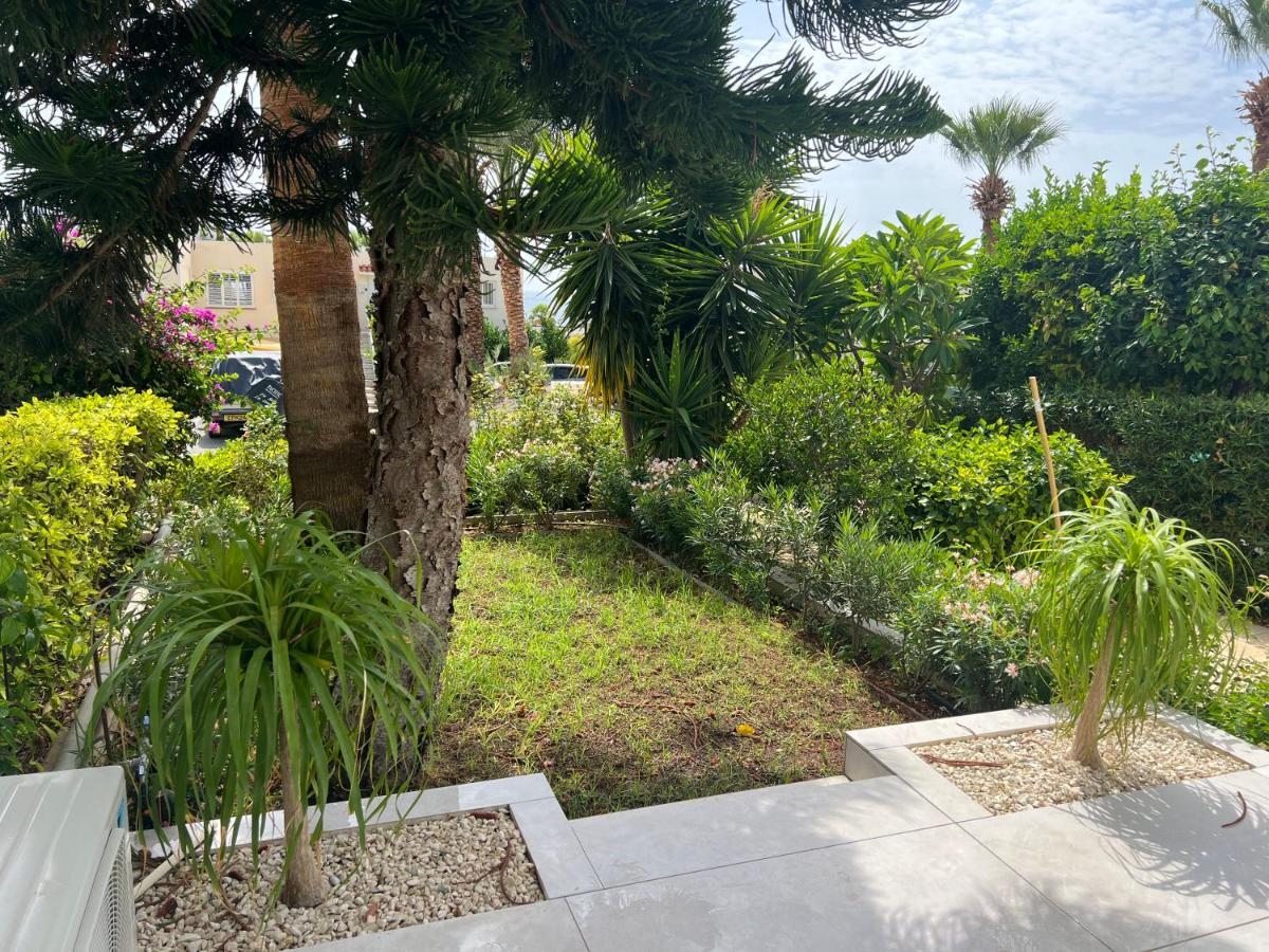 Modern Seaview Townhouse In Coral Bay (Adults Only) Apartman Péjia Kültér fotó