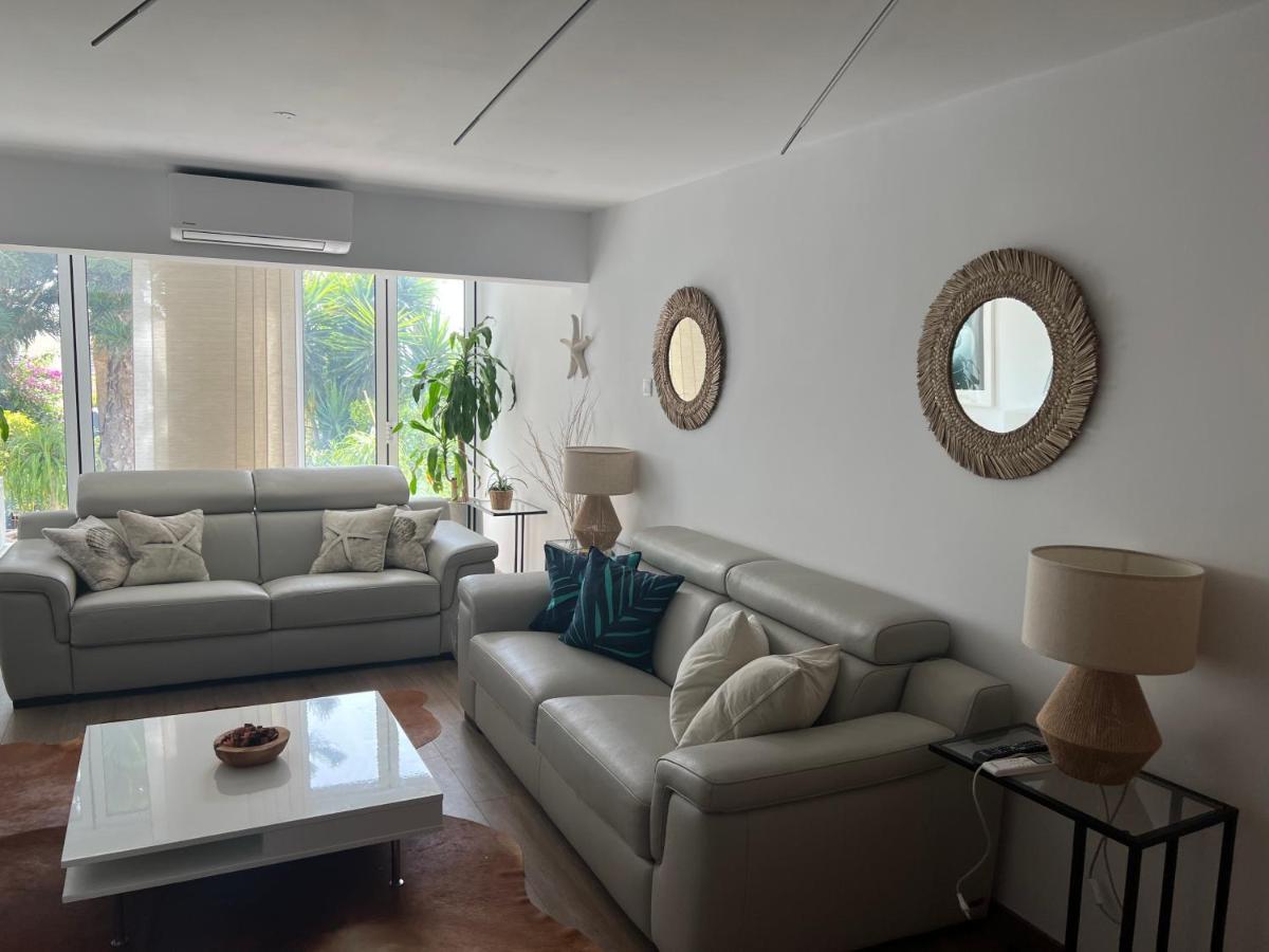 Modern Seaview Townhouse In Coral Bay (Adults Only) Apartman Péjia Kültér fotó