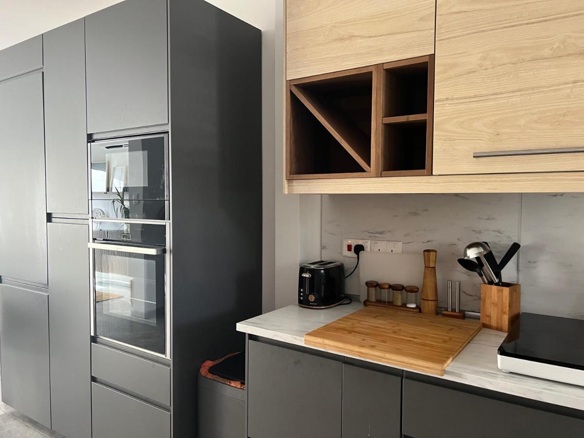 Modern Seaview Townhouse In Coral Bay (Adults Only) Apartman Péjia Kültér fotó